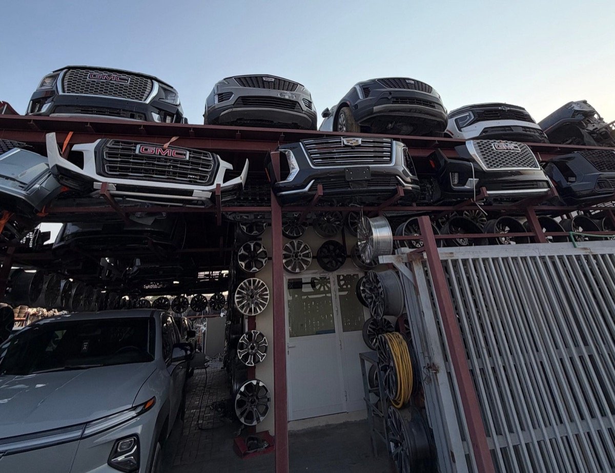 Marché de pièces détachées automobiles aux Émirats